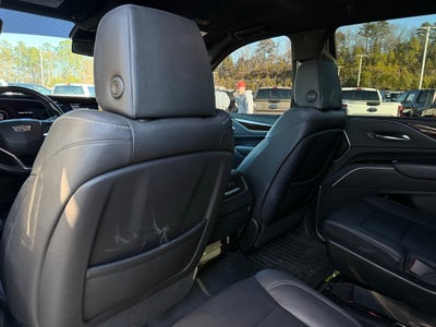 2022 Cadillac Escalade Luxury