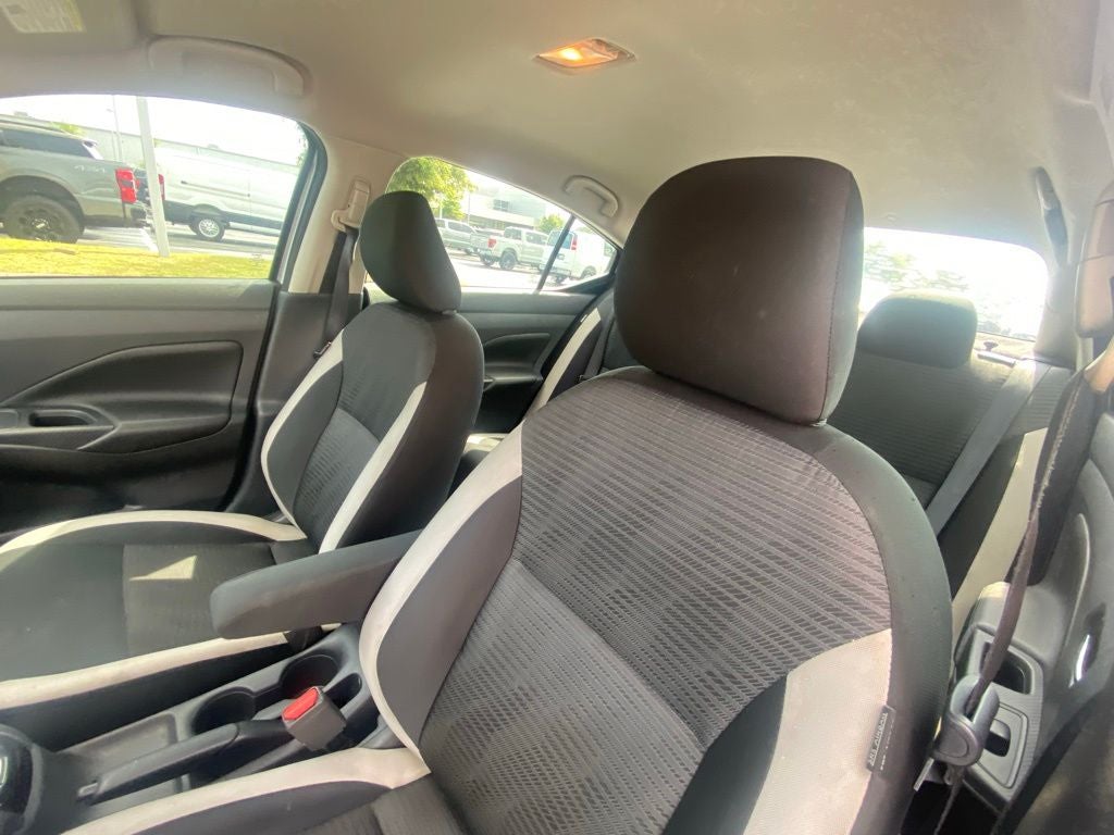 2020 Nissan Versa 1.6 SV