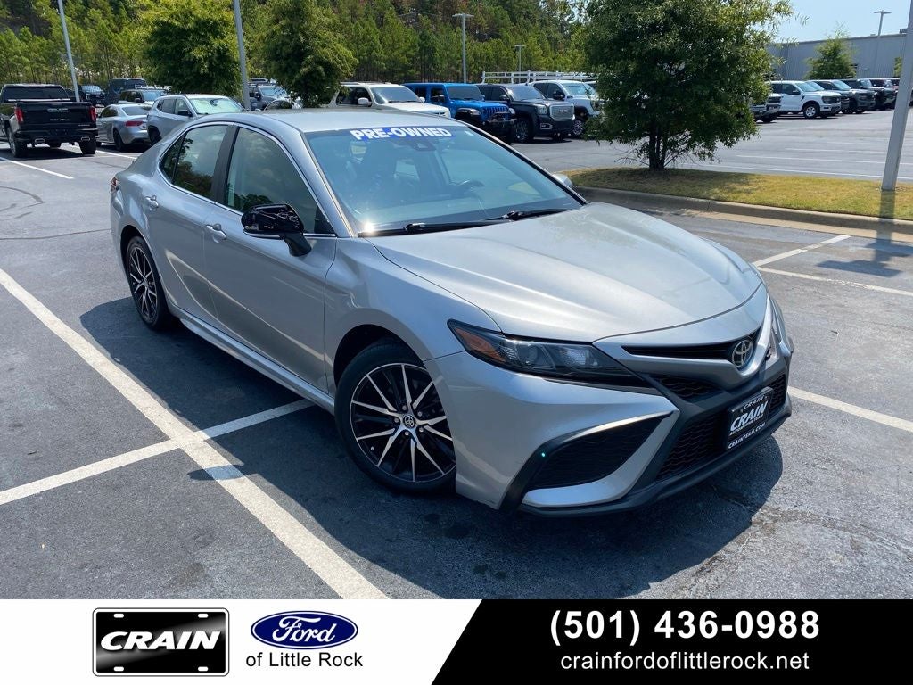 2022 Toyota Camry SE