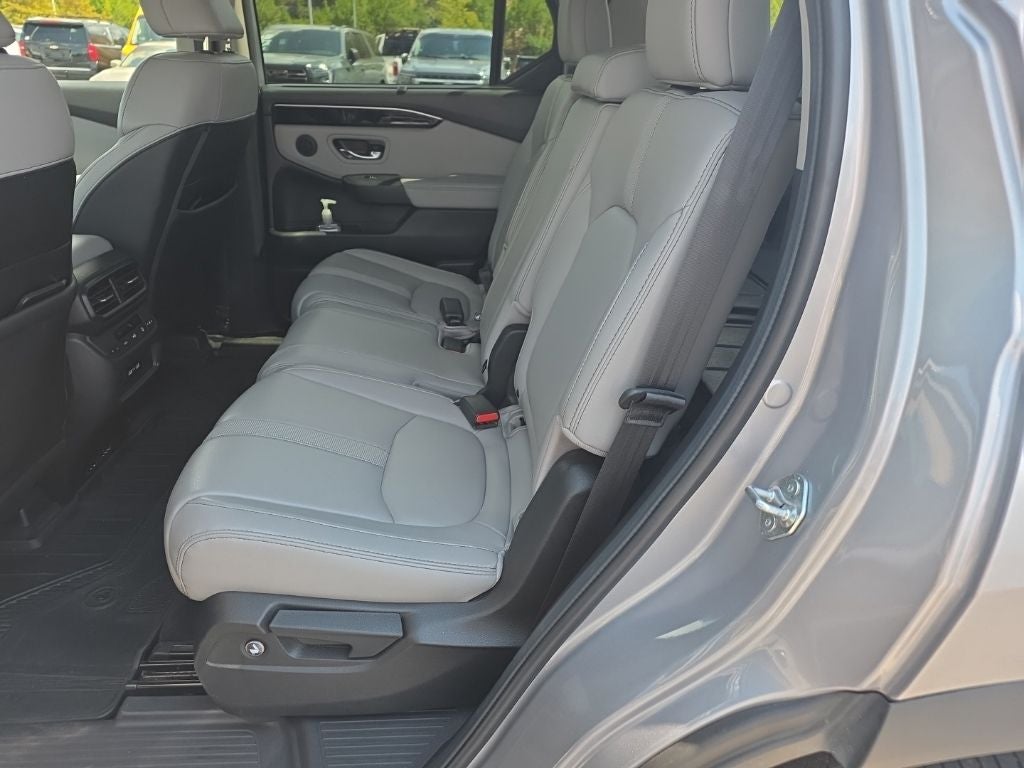 2023 Honda Pilot Touring 1-OWNER-CLEAN CARFAX