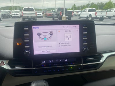 2021 Toyota Sienna XLE 8 Passenger