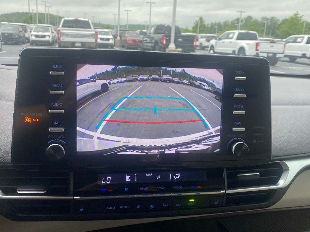 2021 Toyota Sienna XLE 8 Passenger