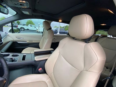2021 Toyota Sienna XLE 8 Passenger