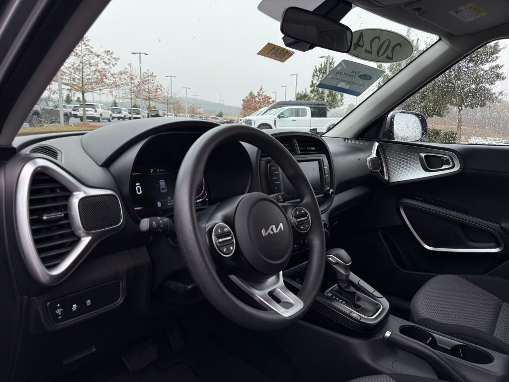 2024 Kia Soul LX