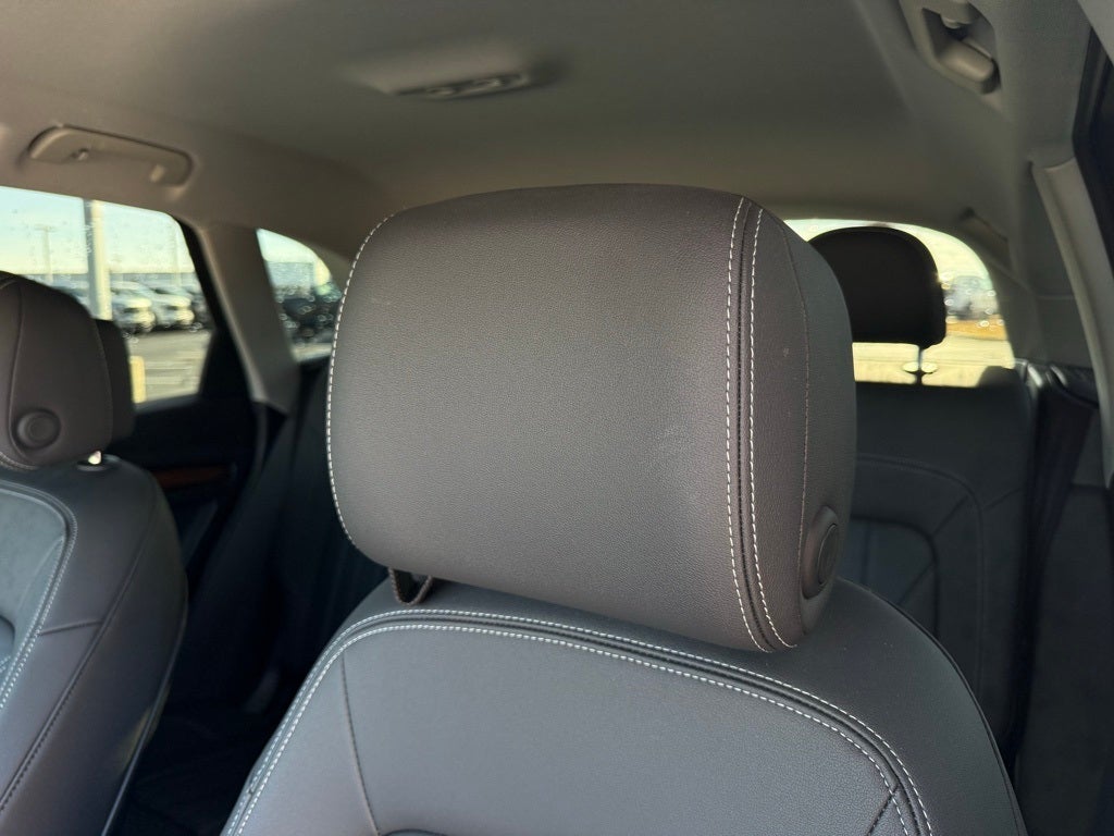 2023 Audi Q5 45 S line Premium quattro