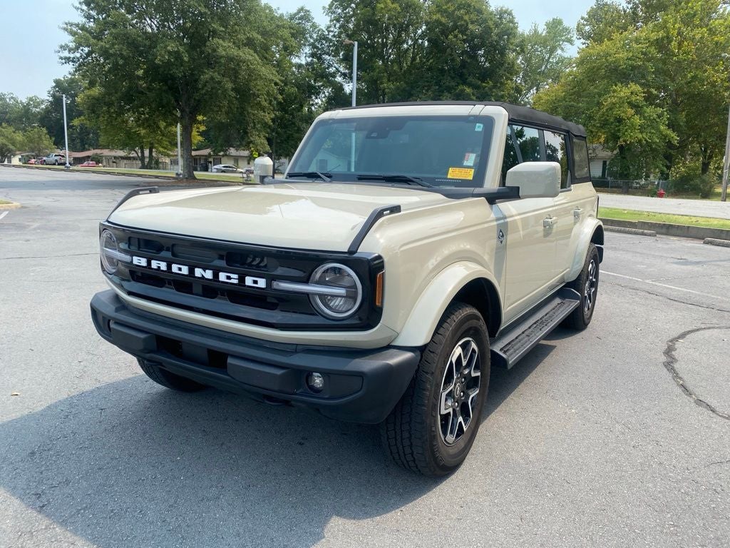 2025 Ford Bronco Outer Banks SOFT TOP