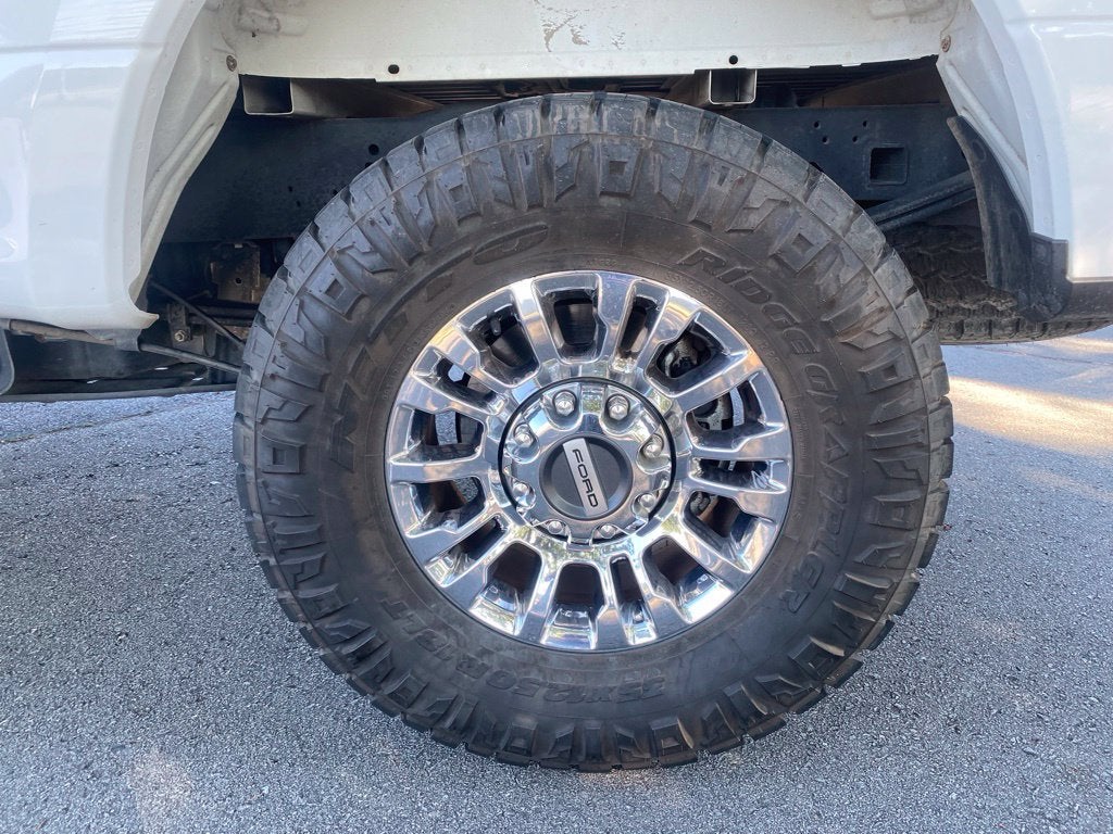 2022 Ford F-250SD XLT - 4WD - 7.3L V8 - 385HP