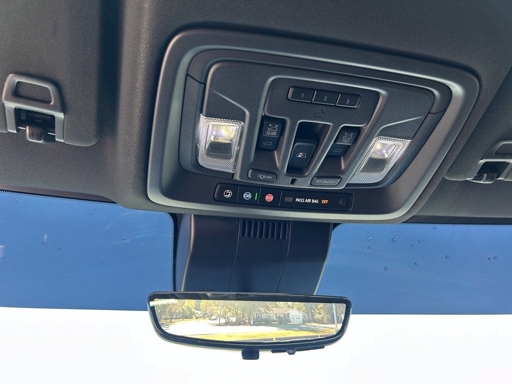 2025 Chevrolet Silverado 3500HD High Country - 4WD - 6.6L DURAMAX - TECH PACKAGE