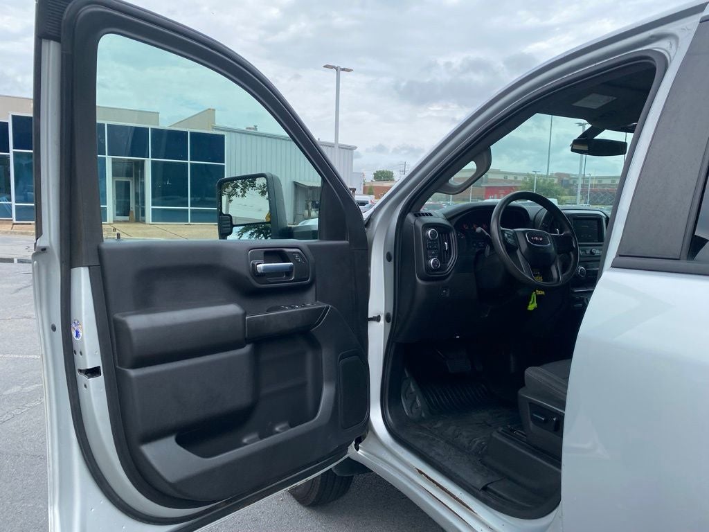 2023 GMC Sierra 3500HD Pro 177 WB