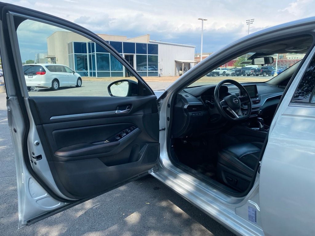 2024 Nissan Altima 2.5 SR - FORD BLUE CERTIFIED - CARFAX ONE OWNER