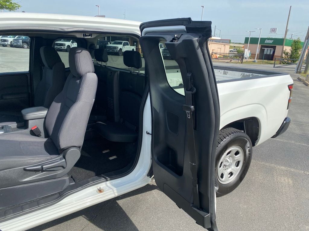 2022 Nissan Frontier S
