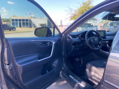 2022 Toyota RAV4 LE - AWD - FORD BLUE CERTIFED