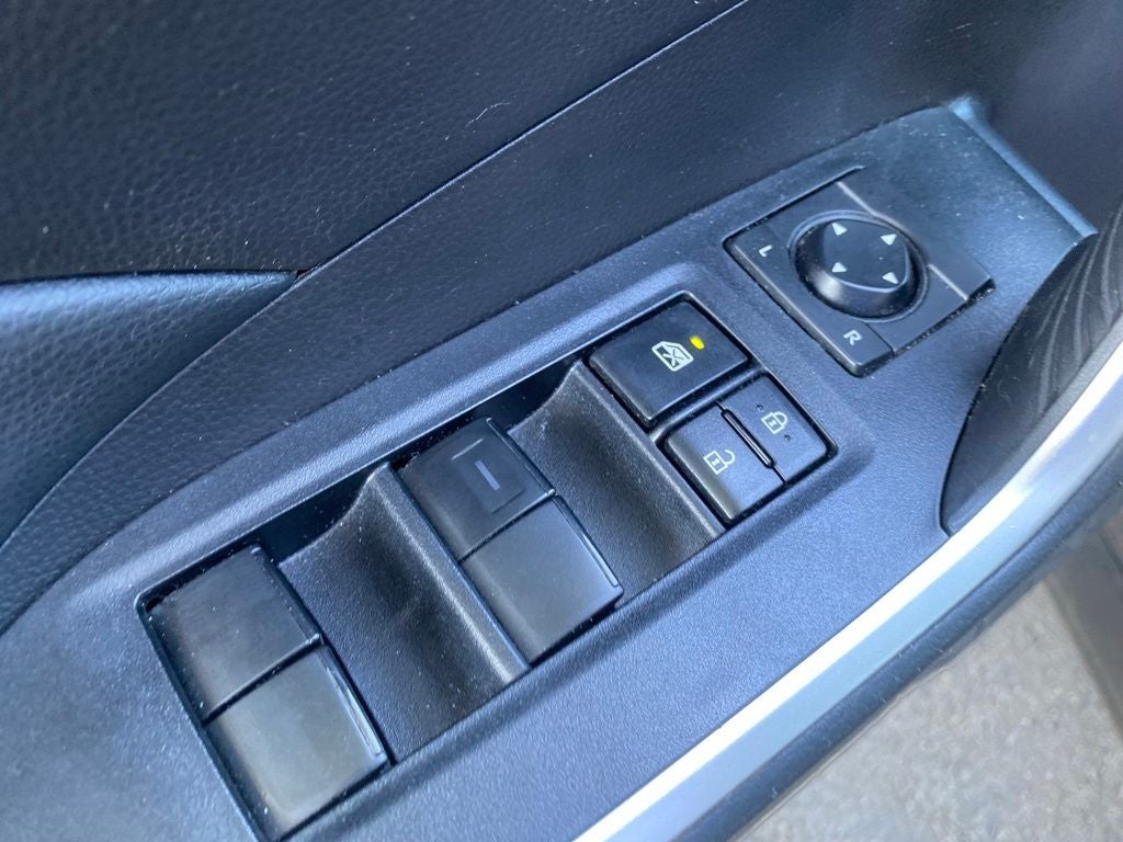 2022 Toyota RAV4 LE - AWD - FORD BLUE CERTIFED