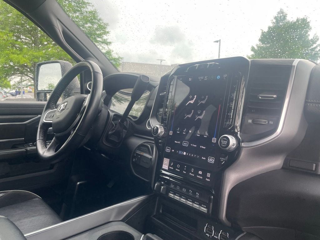 2024 RAM 3500 Laramie - 4WD - ONE OWNER CLEAN CARFAX