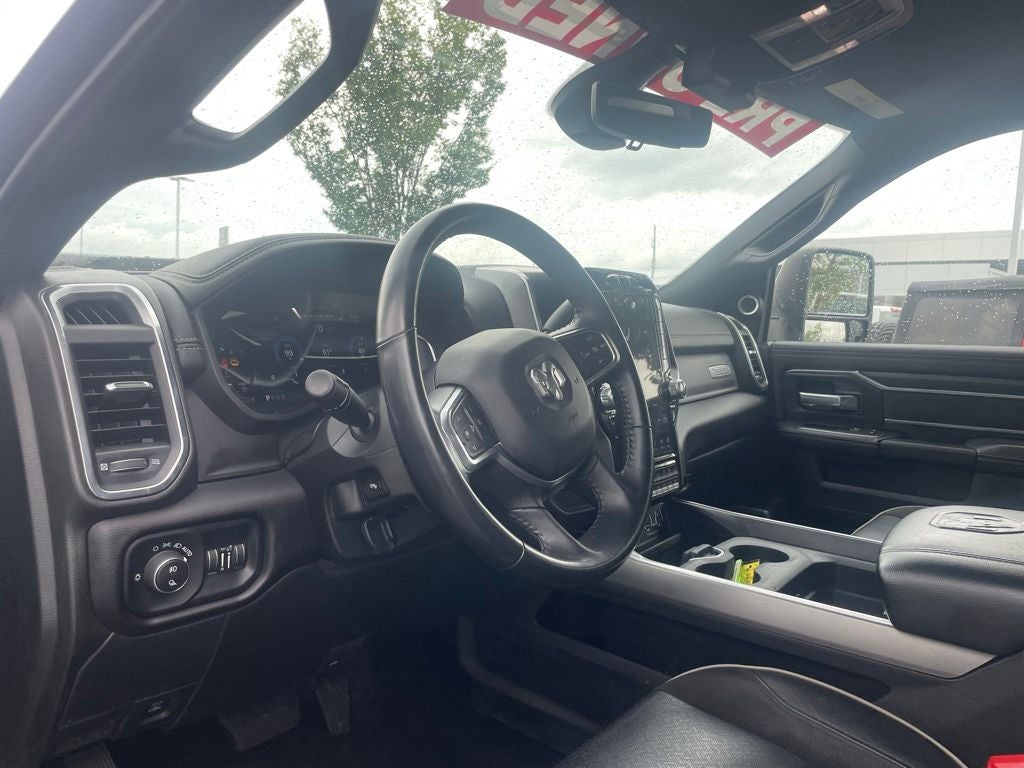 2024 RAM 3500 Laramie - 4WD - ONE OWNER CLEAN CARFAX