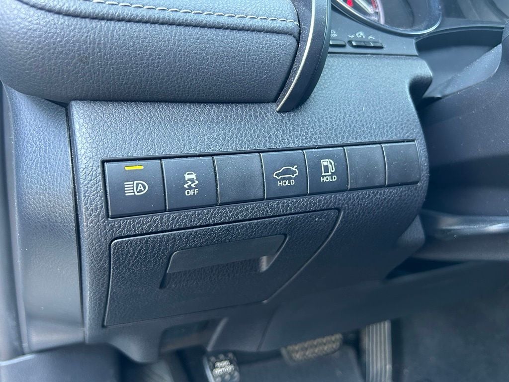 2019 Toyota Camry SE - FORD BLUE CERTIFIED
