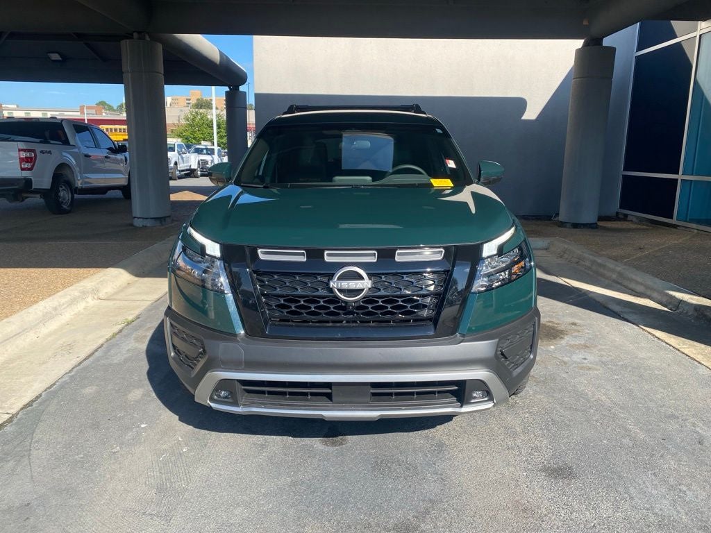 2025 Nissan Pathfinder Rock Creek - 4WD - CLEAN CARFAX ONE OWNER