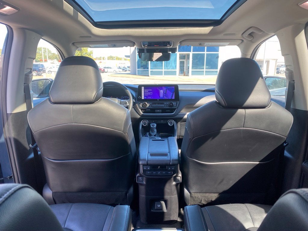 2024 Toyota Grand Highlander Platinum - AWD - CARFAX ONE OWNER - LOW MILES!