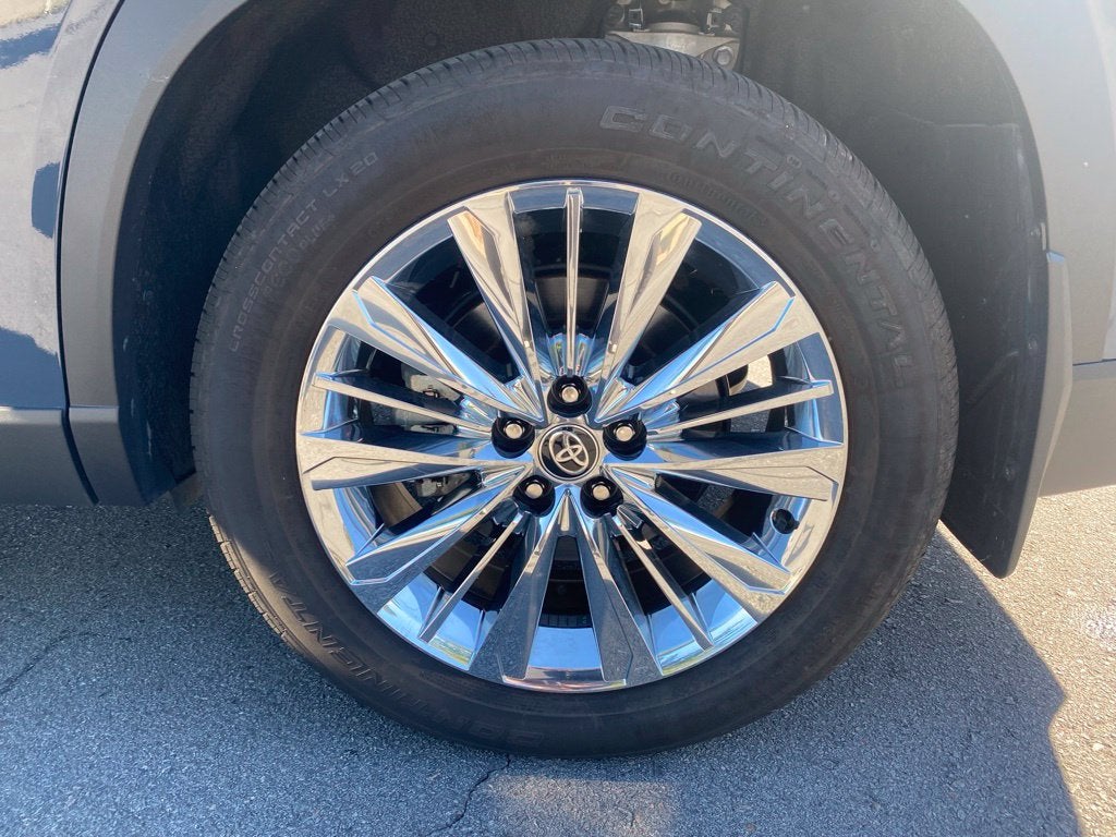 2024 Toyota Grand Highlander Platinum - AWD - CARFAX ONE OWNER - LOW MILES!