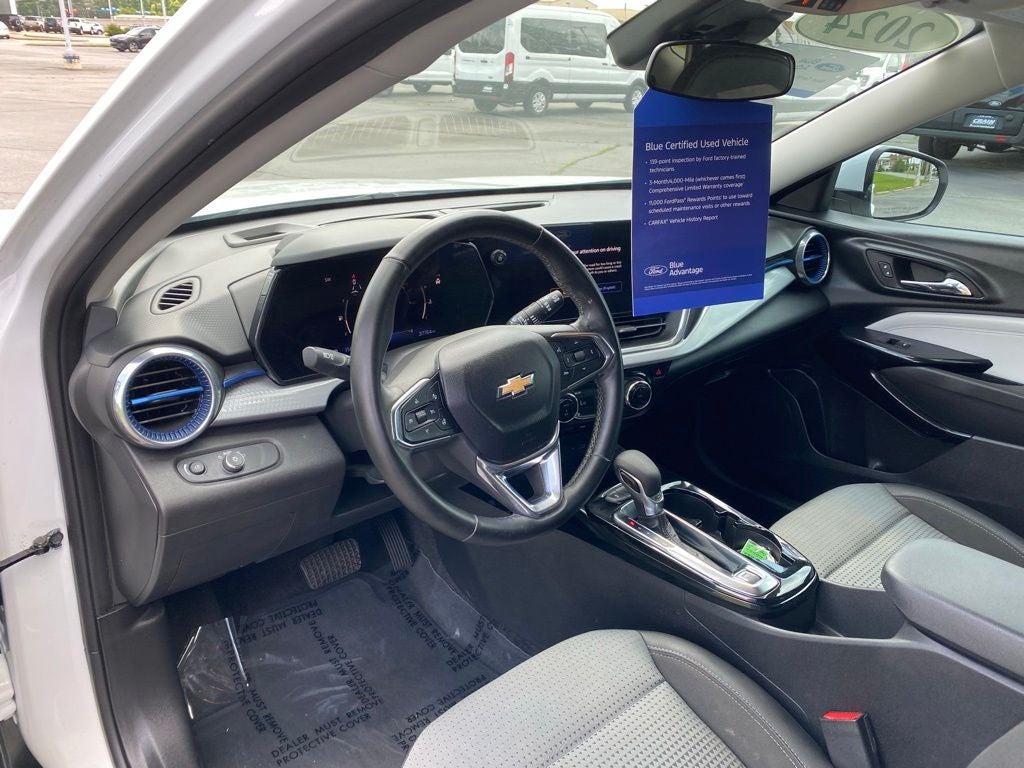 2024 Chevrolet Trax LT