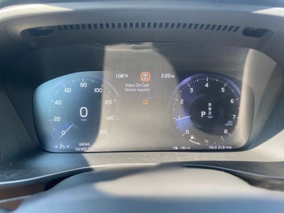 2022 Volvo XC40 Momentum - AWD - PREMIUM PKG