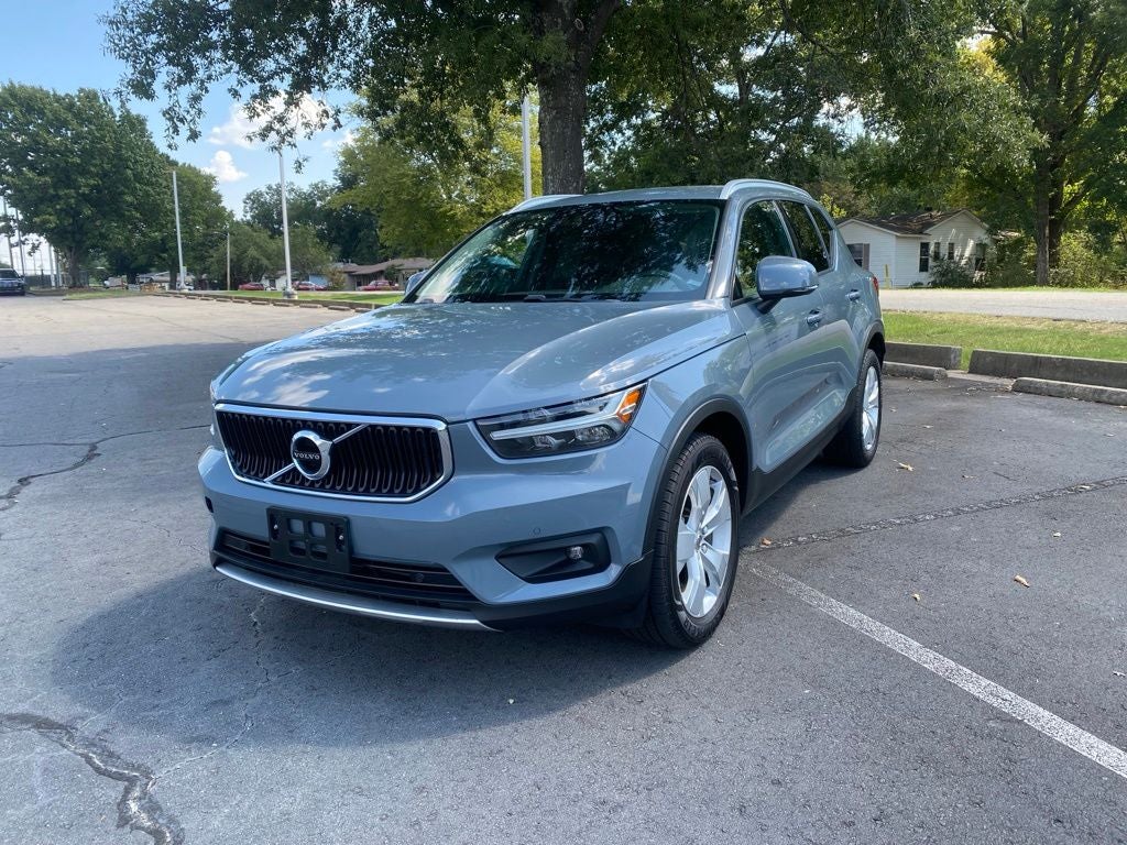 2022 Volvo XC40 Momentum - AWD - PREMIUM PKG