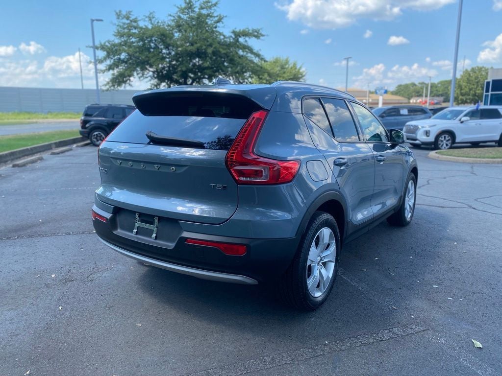 2022 Volvo XC40 Momentum - AWD - PREMIUM PKG