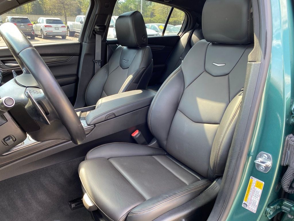 2025 Cadillac CT5 Sport