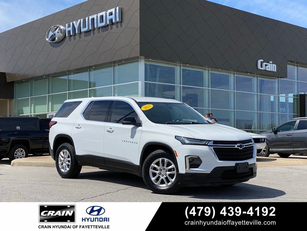 2023 Chevrolet Traverse LS