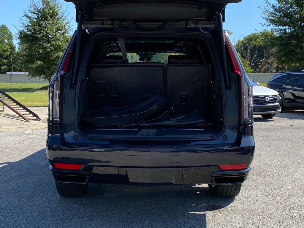 2024 Cadillac Escalade Sport Platinum CONSOLE REFRIGERATOR W/ FREEZER