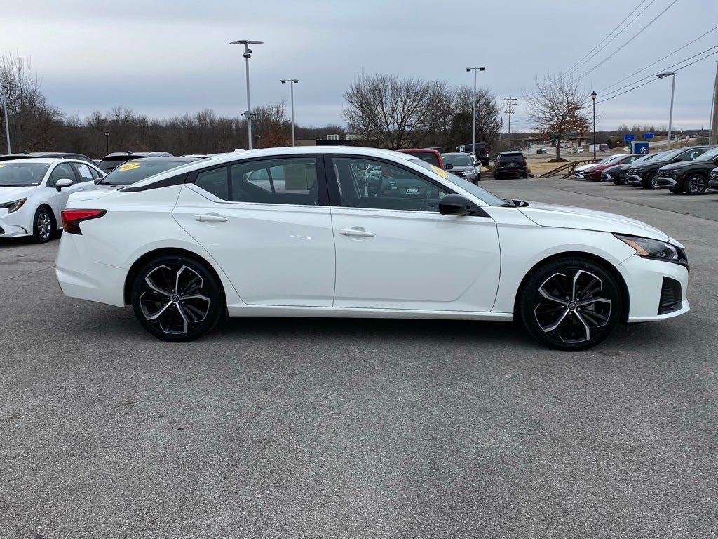 2024 Nissan Altima 2.5 SR