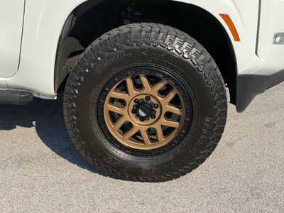 2024 Nissan Frontier SV