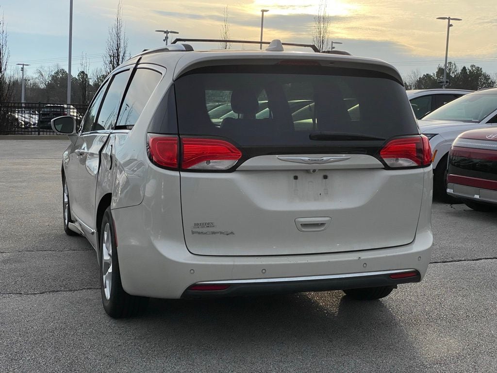 2017 Chrysler Pacifica Touring L Plus