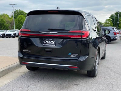 2023 Chrysler Pacifica Hybrid Touring L