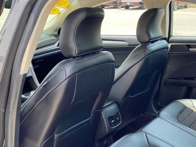 2017 Ford Fusion SE