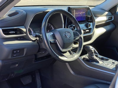 2024 Toyota Highlander LE ALL WHEEL DRIVE