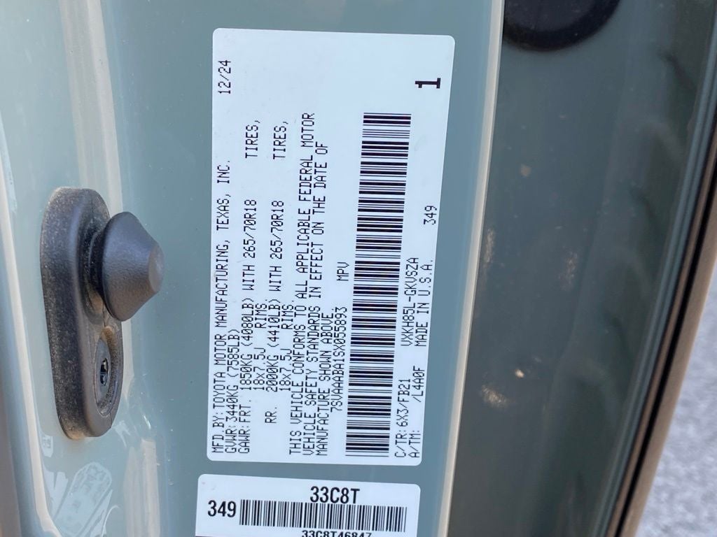 2025 Toyota Sequoia SR5