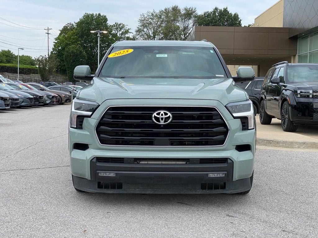 2025 Toyota Sequoia SR5