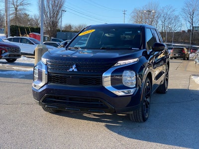 2022 Mitsubishi Outlander SE