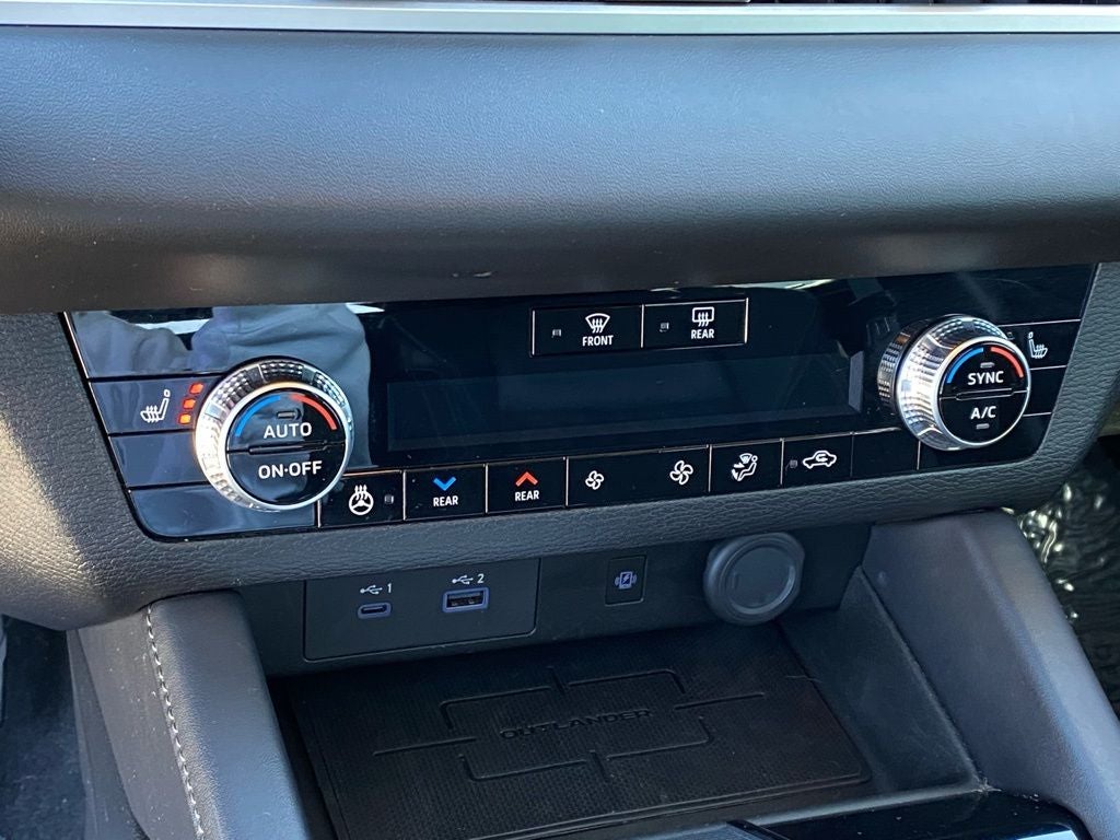 2023 Mitsubishi Outlander SEL