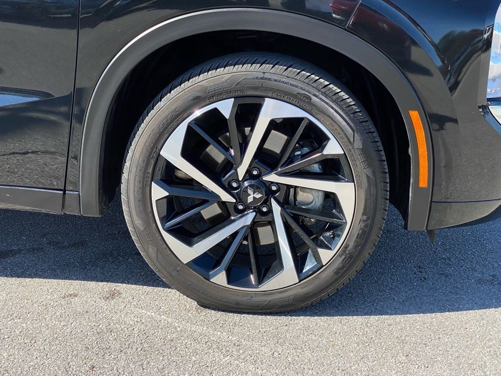 2023 Mitsubishi Outlander SEL