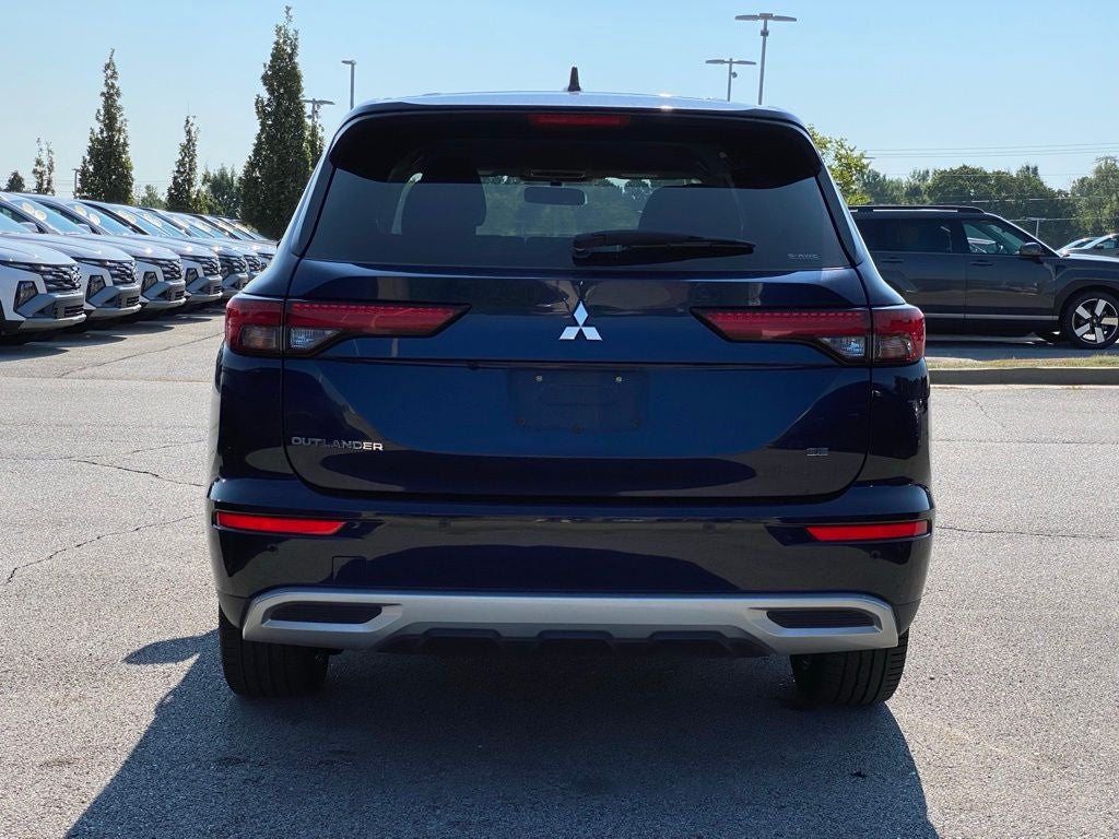 2024 Mitsubishi Outlander SE