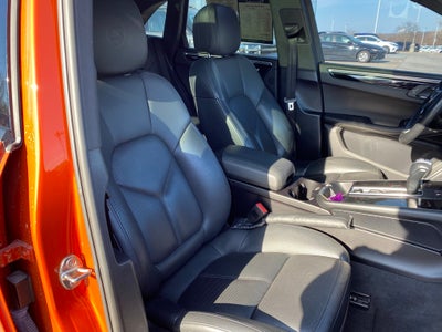 2022 Porsche Macan Base