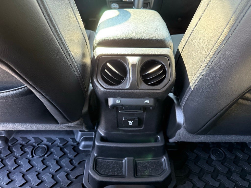 2021 Jeep Wrangler Unlimited Freedom Edition 1-TOUCH POWER TOP / 1-OWNER CLEAN CARFAX