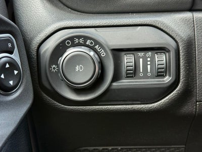 2019 Jeep Wrangler Unlimited Sahara - 4WD / CLEAN CARFAX / DANA AXLE