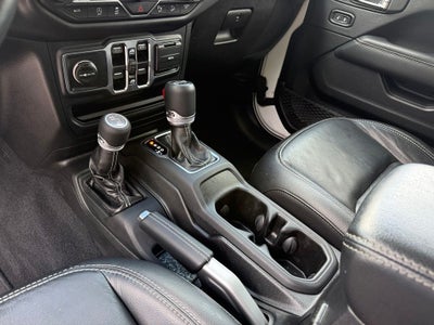 2019 Jeep Wrangler Unlimited Sahara - 4WD / CLEAN CARFAX / DANA AXLE