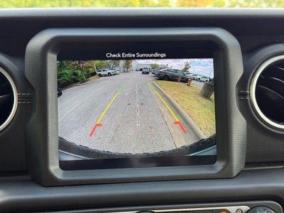 2019 Jeep Wrangler Unlimited Sahara - 4WD / CLEAN CARFAX / DANA AXLE