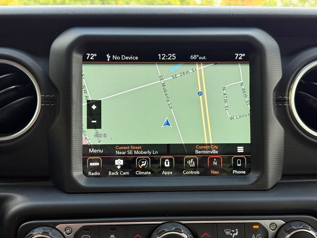 2019 Jeep Wrangler Unlimited Sahara - 4WD / CLEAN CARFAX / DANA AXLE