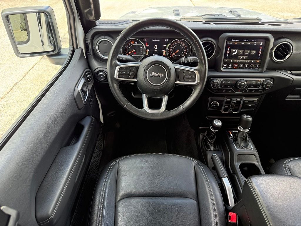 2019 Jeep Wrangler Unlimited Sahara - 4WD / CLEAN CARFAX / DANA AXLE
