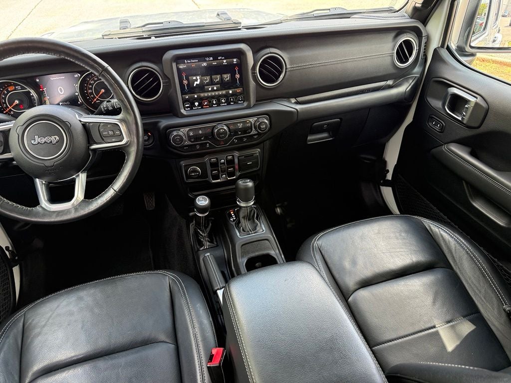 2019 Jeep Wrangler Unlimited Sahara - 4WD / CLEAN CARFAX / DANA AXLE